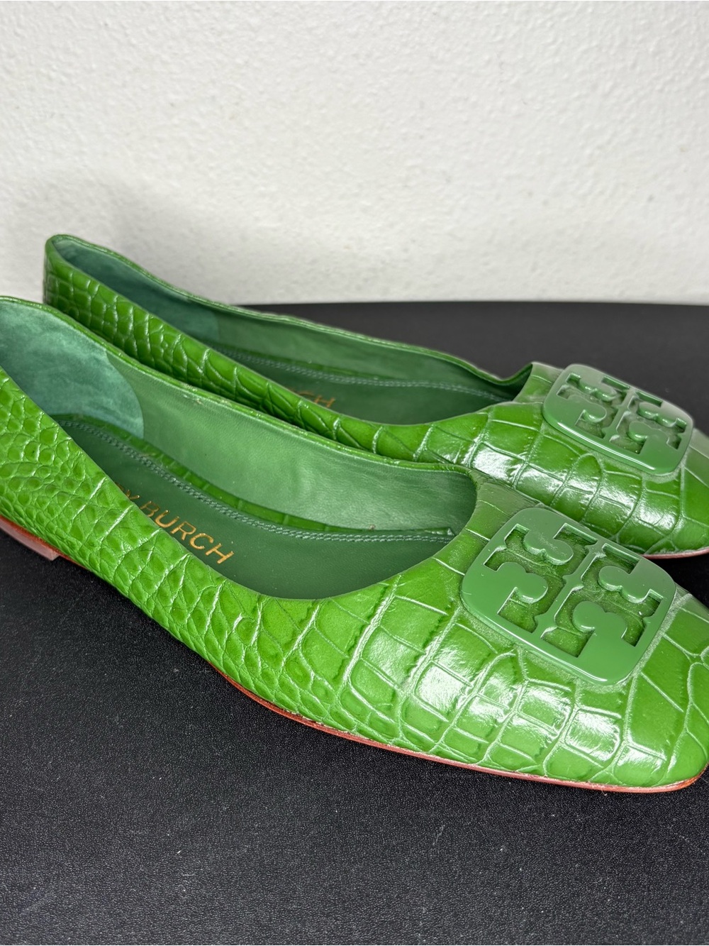 Tory Burch Green Leather Georgia Square-Toe Croc Embossed Pump Size 9.5 M